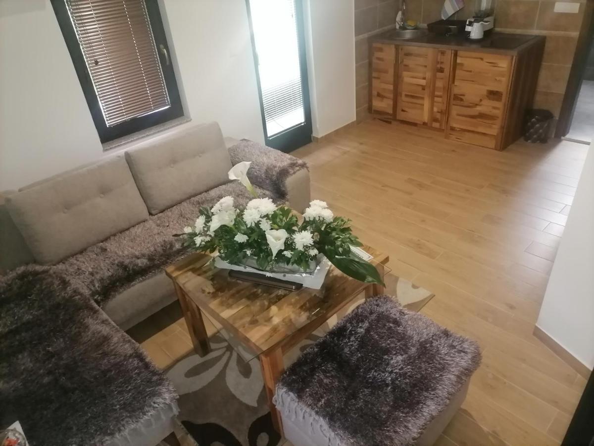 P-Zlatar, Apartman 3 Brdo Exterior photo